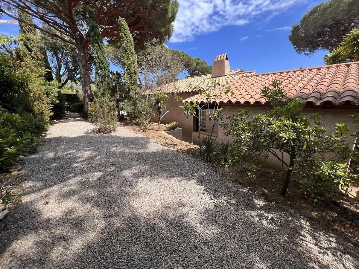 Maison 4 Chambres Avec Piscine, Jardin Arbore & Plage A 600M - La Croix-Valmer - Fr-1-726-19