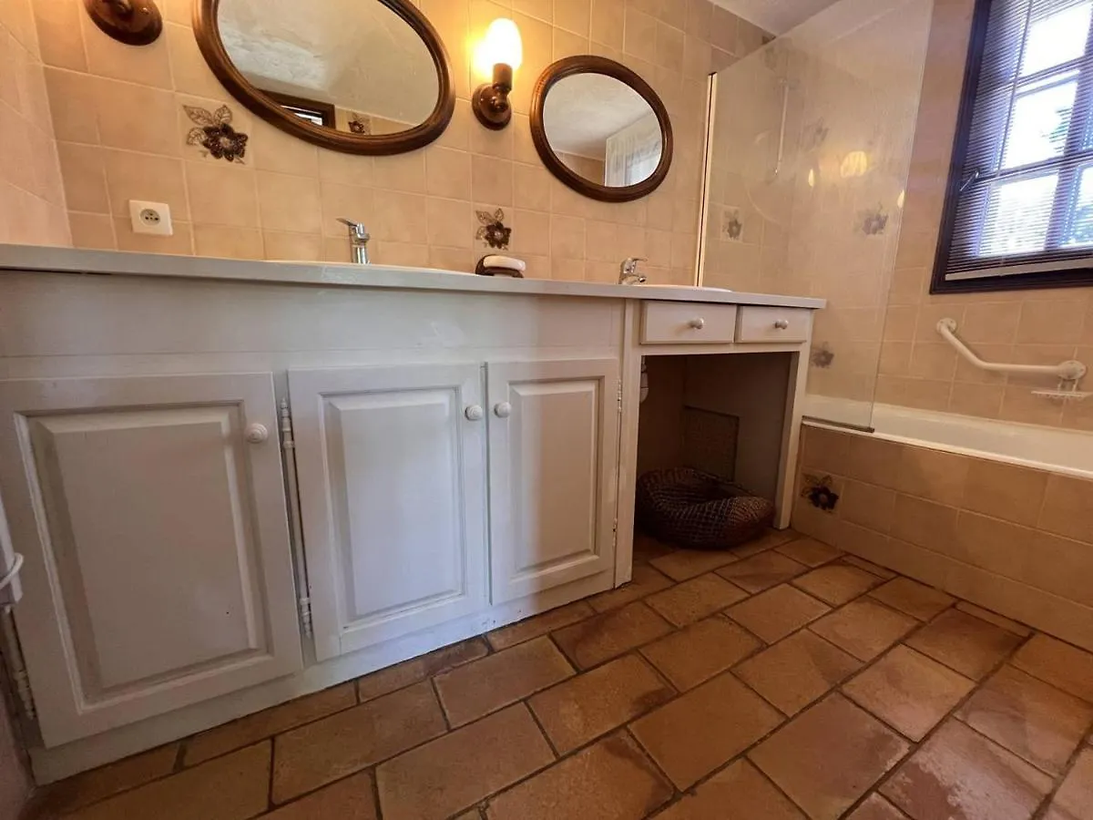 Maison 4 Chambres Avec Piscine, Jardin Arbore & Plage A 600M - La Croix-Valmer - Fr-1-726-19
